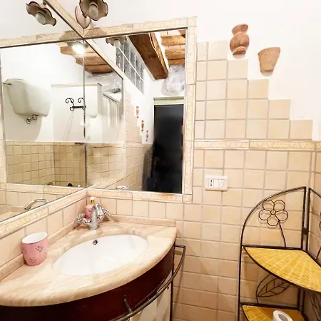 Angolino In Centro E Terme A 10 Min Apartment *